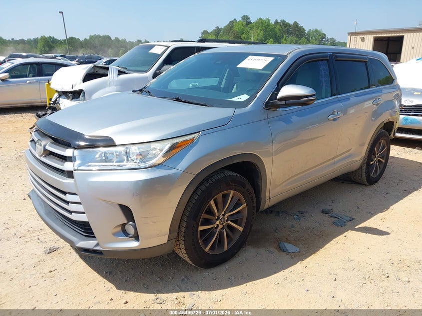 2017 Toyota Highlander VIN 5TDKZRFH2HS217834 IAAI salvage auction — REAR END, Salvage (North Carolina), sold $8,600 on 2026-07-20 (photo 2)
