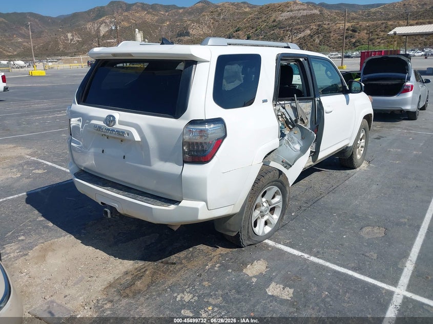 2014 Toyota 4runner VIN JTEBU5JR2E5165688 IAAI salvage auction — RIGHT SIDE, Salvage (California), sold $8,200 on 2026-07-19 (photo 4)