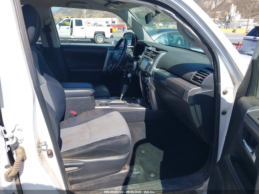 2014 Toyota 4runner VIN JTEBU5JR2E5165688 IAAI salvage auction — RIGHT SIDE, Salvage (California), sold $8,200 on 2026-07-19 (photo 5)