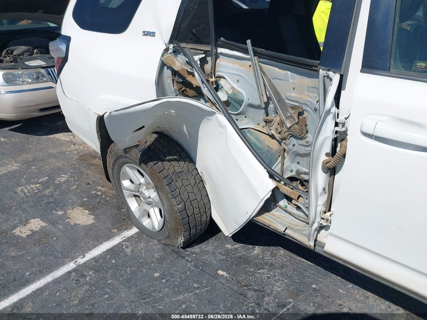 2014 Toyota 4runner VIN JTEBU5JR2E5165688 IAAI salvage auction — RIGHT SIDE, Salvage (California), sold $8,200 on 2026-07-19 (photo 6)