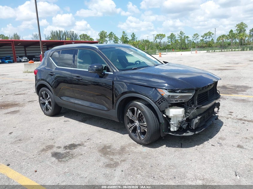 2020 Volvo Xc40 VIN YV4AC2HL7L2318807 IAAI salvage auction — FRONT END, Salvage Title, sold $4,150 on 2026-08-13 (photo 1)