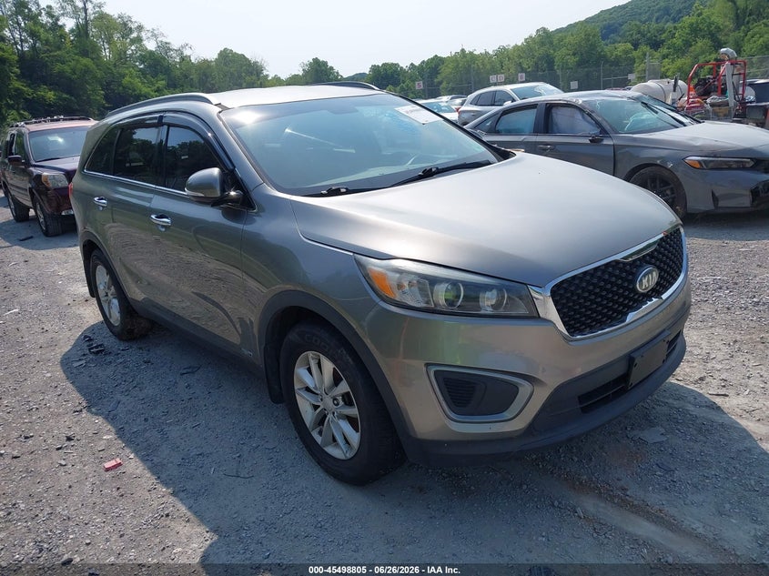 2016 Kia Sorento VIN 5XYPGDA30GG058785 IAAI salvage auction — NORMAL WEAR, Clear (Virginia), sold $2,600 on 2026-07-28 (photo 1)