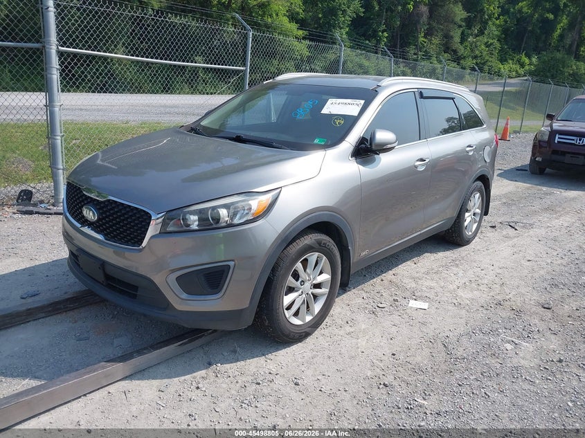 2016 Kia Sorento VIN 5XYPGDA30GG058785 IAAI salvage auction — NORMAL WEAR, Clear (Virginia), sold $2,600 on 2026-07-28 (photo 2)