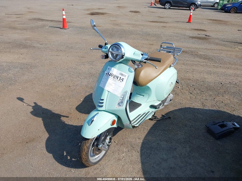 2021 Vespa - VIN ZAPM818G2M5903744 IAAI salvage auction — LEFT & RIGHT, Salvage Title, sold $450 on 2026-07-29 (photo 2)