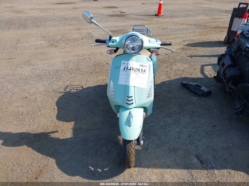 2021 Vespa - VIN ZAPM818G2M5903744 IAAI salvage auction — LEFT & RIGHT, Salvage Title, sold $450 on 2026-07-29 (photo 5)