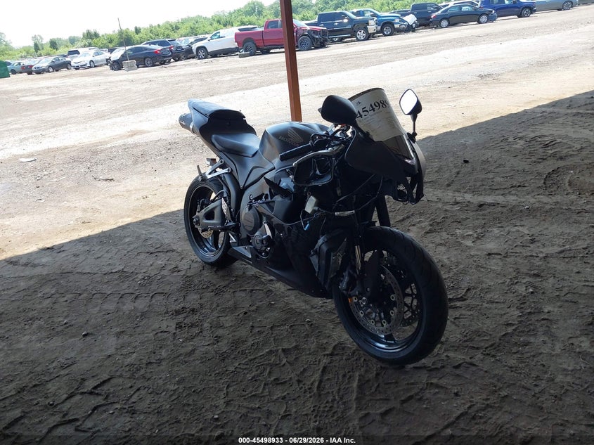 2008 Honda Cbr600 VIN JH2PC40418M100474 IAAI salvage auction — ROLLOVER, Salvage (Ohio), sold $875 on 2026-07-22 (photo 1)