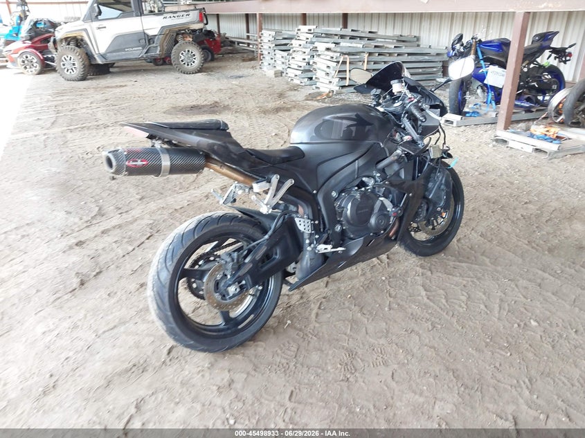 2008 Honda Cbr600 VIN JH2PC40418M100474 IAAI salvage auction — ROLLOVER, Salvage (Ohio), sold $875 on 2026-07-22 (photo 4)