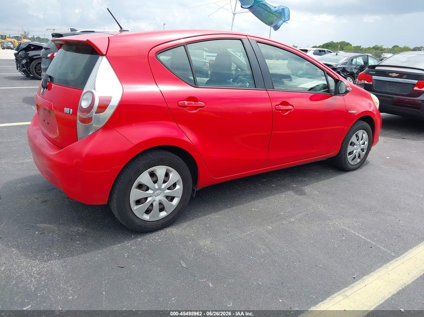 2014 Toyota Prius c VIN JTDKDTB36E1083182 IAAI salvage auction — LEFT FRONT, Rebuildable (Florida), sold $1,500 on 2026-07-30 (photo 4)