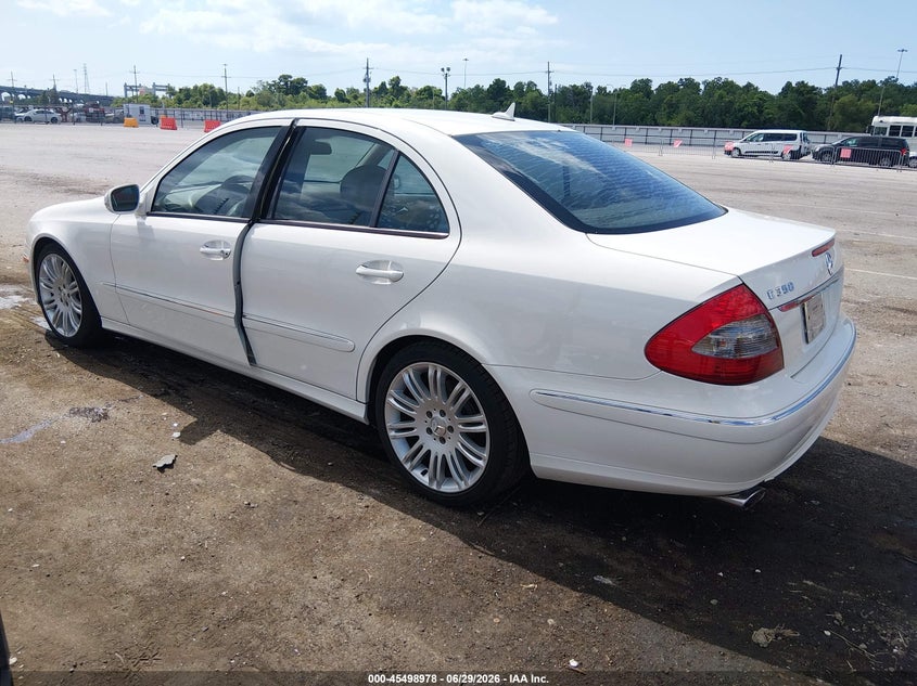 2007 Mercedes-benz E-class VIN WDBUF56X17B172746 IAAI salvage auction — WATER/FLOOD, Salvage (Louisiana), sold $475 on 2026-07-29 (photo 3)