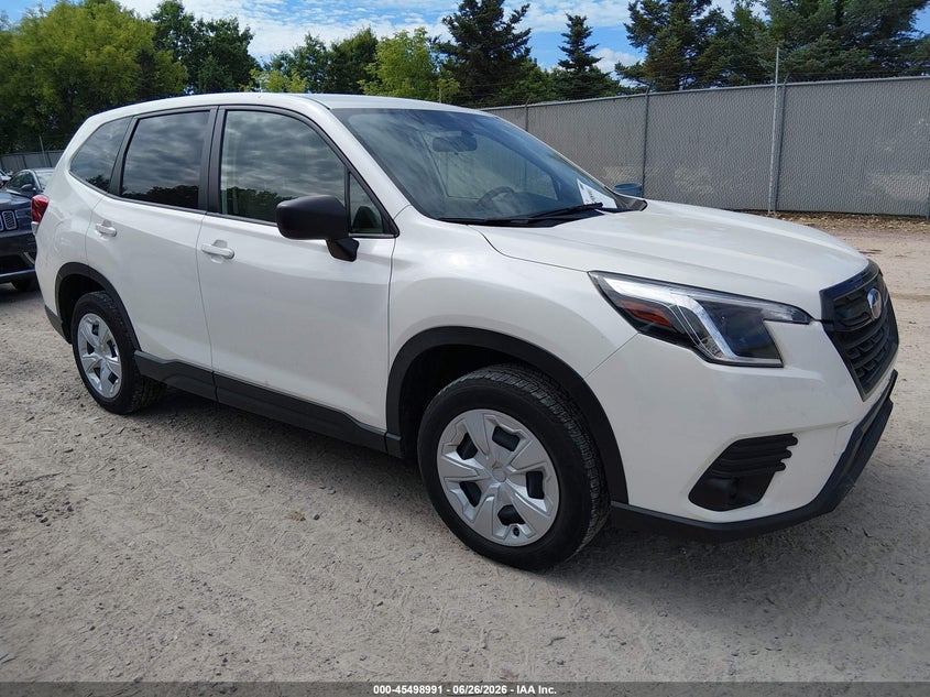 2024 Subaru Forester VIN JF2SKAAC8RH431297 IAAI salvage auction — HAIL, Clear Claim Paid (Wisconsin), sold $8,100 on 2026-07-29 (photo 1)