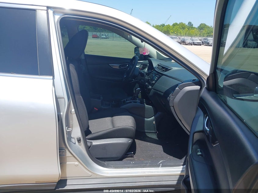 2017 Nissan Rogue VIN KNMAT2MV7HP523158 IAAI salvage auction — LEFT FRONT, Salvage Title, sold $1,375 on 2026-07-22 (photo 5)