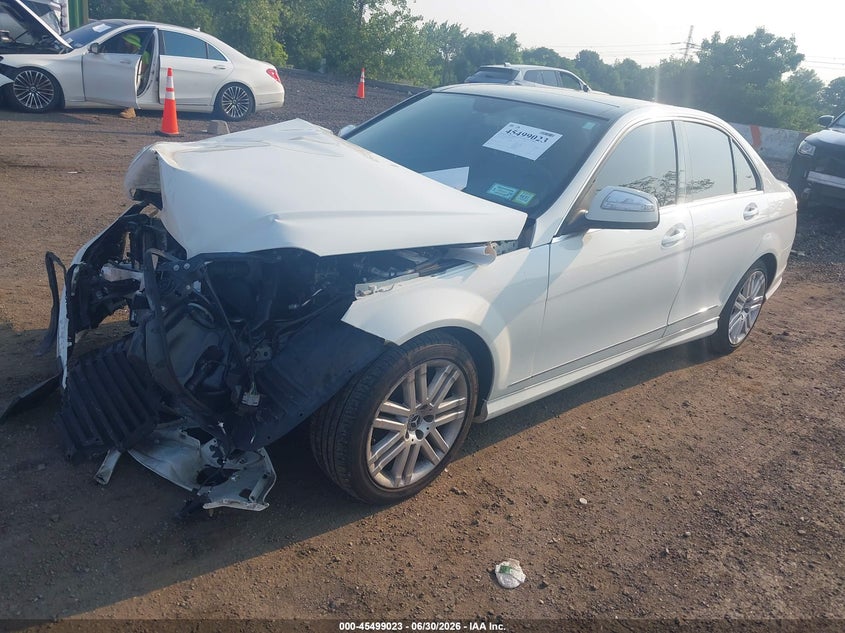 2009 Mercedes-benz C class VIN WDDGF81X99F277270 IAAI salvage auction — FRONT END, Mv-907A (New York), sold $575 on 2026-08-04 (photo 2)
