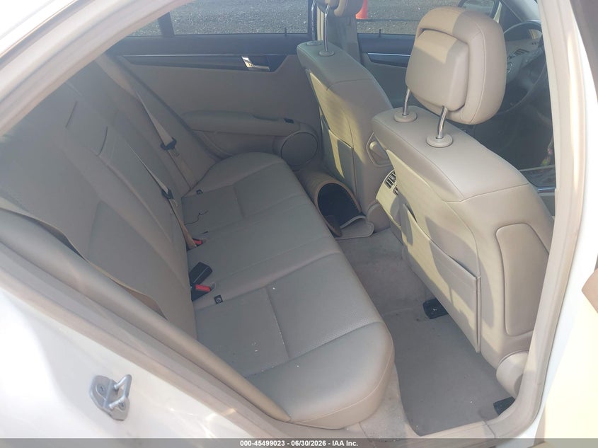2009 Mercedes-benz C class VIN WDDGF81X99F277270 IAAI salvage auction — FRONT END, Mv-907A (New York), sold $575 on 2026-08-04 (photo 8)