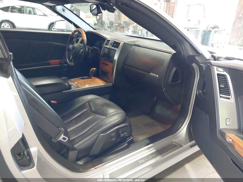 2006 Cadillac Xlr VIN 1G6YV36A565601649 IAAI salvage auction — LEFT FRONT, Clear (New York), sold $8,250 on 2026-07-08 (photo 5)