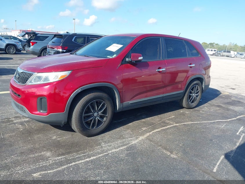 2015 Kia Sorento VIN 5XYKT3A64FG568601 IAAI salvage auction — SIDE, Rebuildable (Florida), sold $25 on 2026-07-16 (photo 2)
