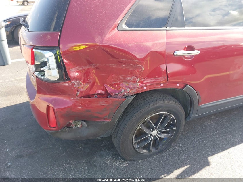 2015 Kia Sorento VIN 5XYKT3A64FG568601 IAAI salvage auction — SIDE, Rebuildable (Florida), sold $25 on 2026-07-16 (photo 6)