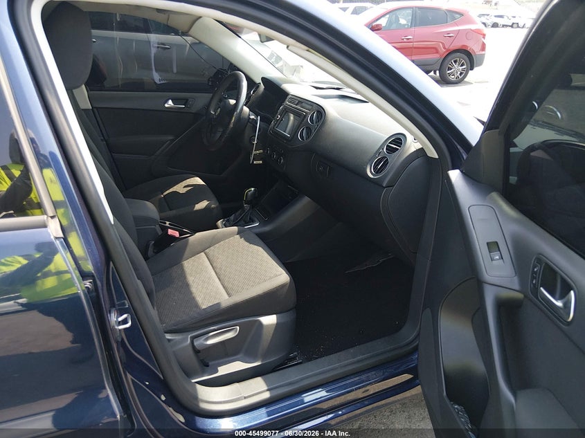 2012 Volkswagen Tiguan VIN WVGAV7AX0CW546532 IAAI salvage auction — REAR END, Salvage (New Jersey), sold $500 on 2026-08-17 (photo 5)