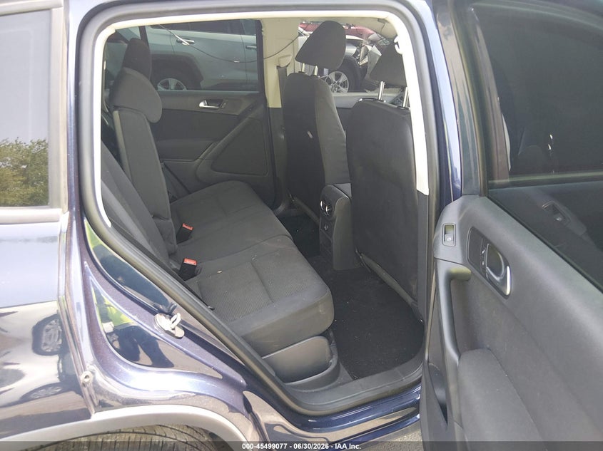 2012 Volkswagen Tiguan VIN WVGAV7AX0CW546532 IAAI salvage auction — REAR END, Salvage (New Jersey), sold $500 on 2026-08-17 (photo 8)