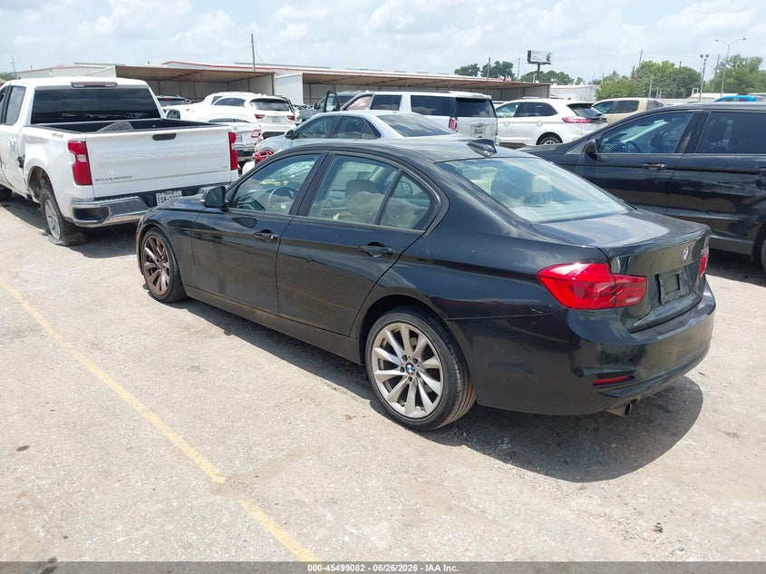 2018 BMW 3er VIN WBA8E1G51JNU89313 IAAI salvage auction — FRONT END, Salvage (Texas), sold $575 on 2026-07-29 (photo 3)