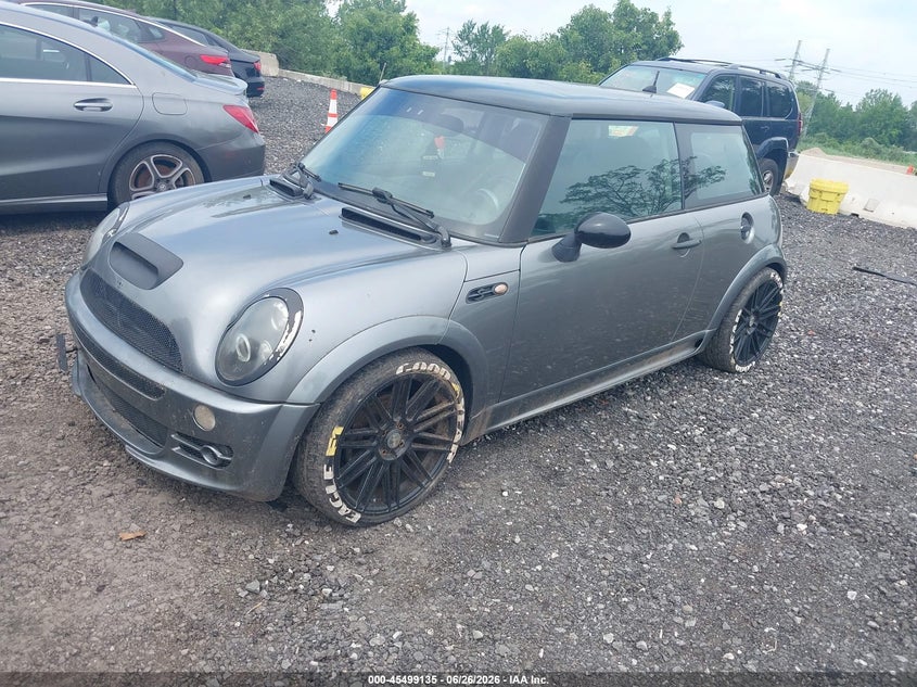 2005 Mini Cooper VIN WMWRE33435TD95046 IAAI salvage auction — NORMAL WEAR, Salvage (Texas), sold $500 on 2026-08-18 (photo 2)