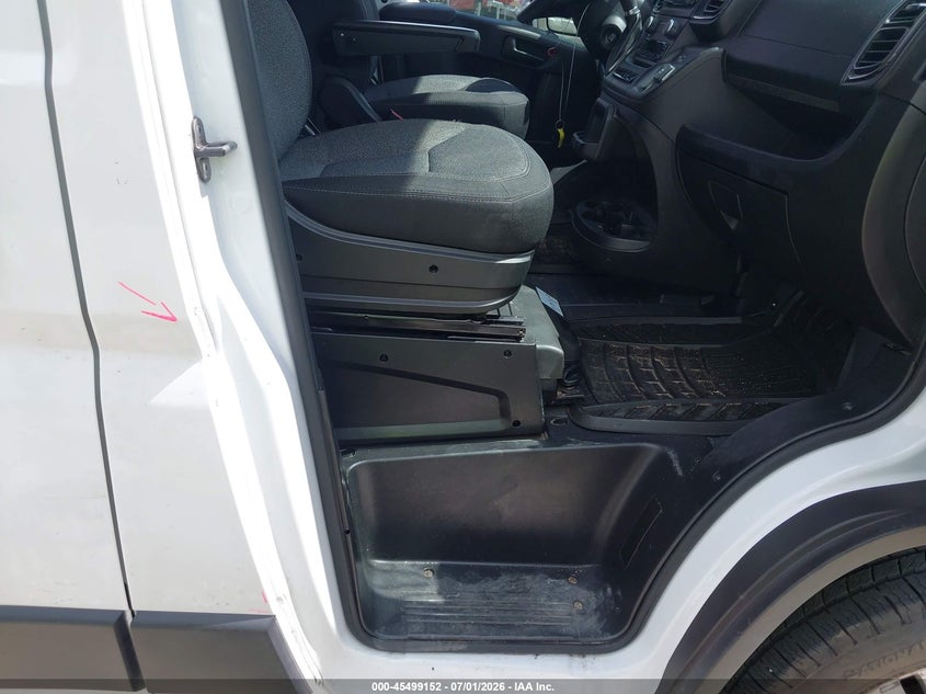2022 Ram Promaster city VIN 3C6MRVJG3NE124558 IAAI salvage auction — FRONT END, Salvage (Texas), sold $25 on 2026-07-29 (photo 5)