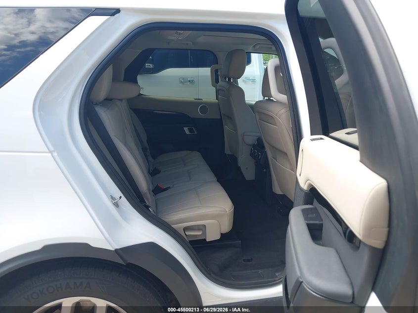 2019 Land rover Discovery VIN SALRG2RV7K2401185 IAAI salvage auction — RIGHT FRONT, Salvage (Mississippi), sold $4,700 on 2026-09-04 (photo 8)