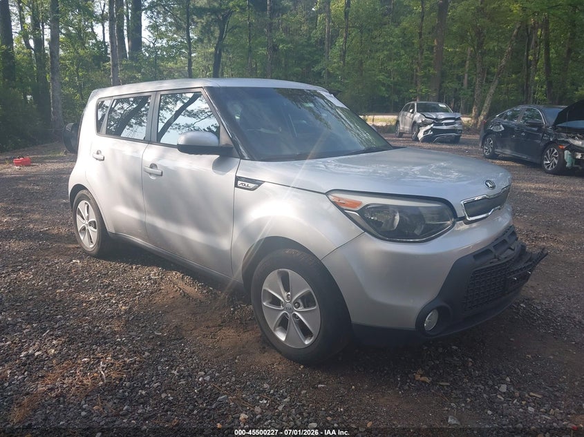 2015 Kia Soul VIN KNDJN2A22F7816564 IAAI salvage auction — NORMAL WEAR, Clear (Virginia), sold $500 on 2026-07-28 (photo 1)