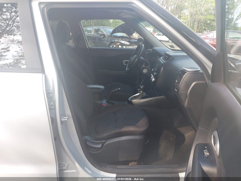 2015 Kia Soul VIN KNDJN2A22F7816564 IAAI salvage auction — NORMAL WEAR, Clear (Virginia), sold $500 on 2026-07-28 (photo 5)