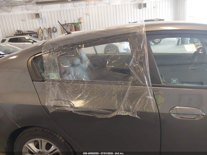 2011 Honda Insight VIN JHMZE2H7XBS004200 IAAI salvage auction — THEFT, Clear (Michigan), sold $300 on 2026-07-28 (photo 6)