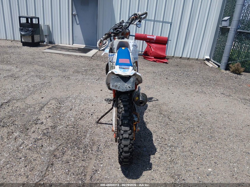 2024 Ktm VIN VBKEXJ40XRM455587 IAAI salvage auction — FRONT END, Salvage (Kansas), sold $2,300 on 2026-07-28 (photo 6)