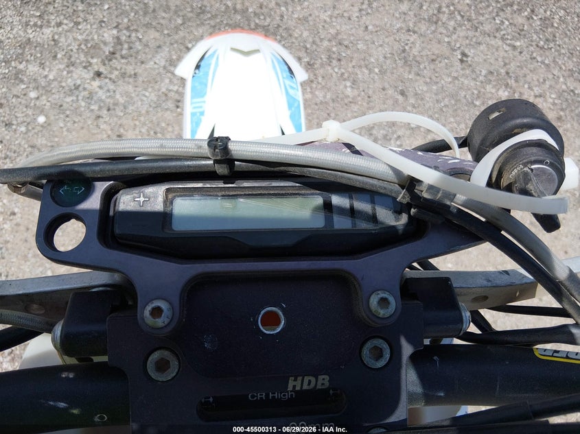 2024 Ktm VIN VBKEXJ40XRM455587 IAAI salvage auction — FRONT END, Salvage (Kansas), sold $2,300 on 2026-07-28 (photo 7)