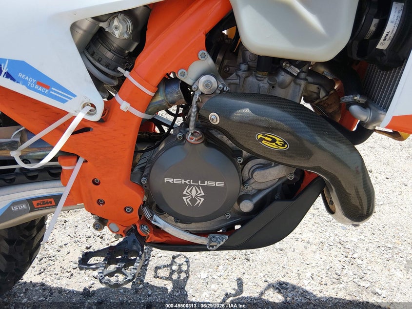 2024 Ktm VIN VBKEXJ40XRM455587 IAAI salvage auction — FRONT END, Salvage (Kansas), sold $2,300 on 2026-07-28 (photo 8)
