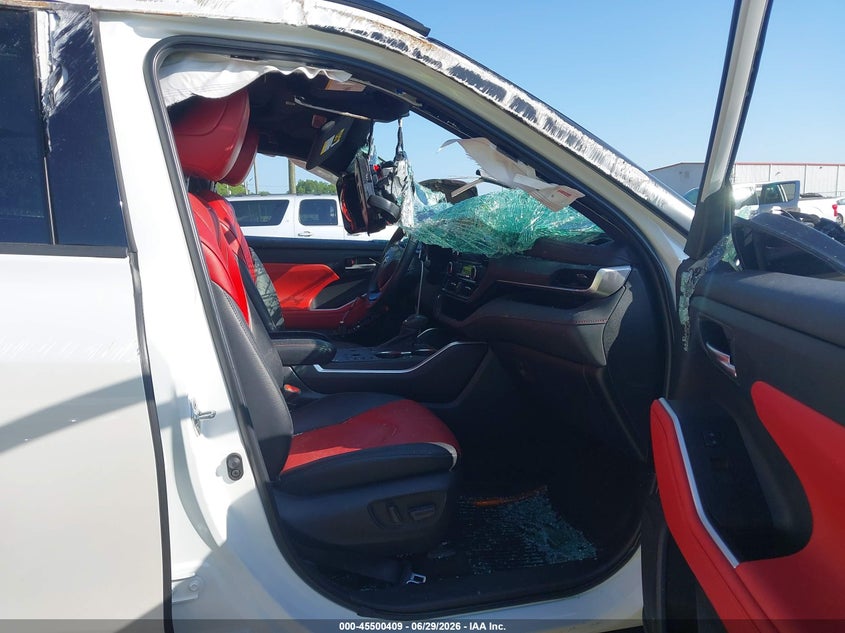 2023 Toyota Highlander VIN 5TDKDRAH5PS010536 IAAI salvage auction — ROLLOVER, Salvage (Georgia), sold $5,800 on 2026-07-29 (photo 5)