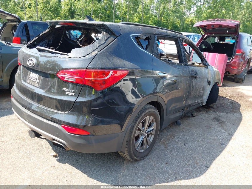 2013 Hyundai Santa fe VIN 5XYZUDLB4DG052795 IAAI salvage auction — TOTAL BURN, Bill Of Sale Destruction Only - Salvage (Ohio), sold $25 on 2026-07-28 (photo 4)