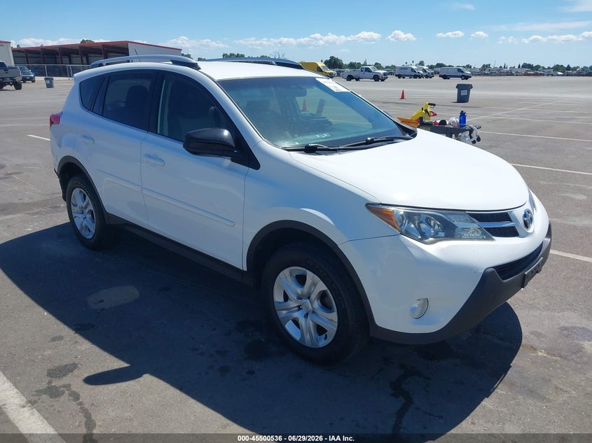 2015 Toyota Rav 4 VIN JTMBFREV6FJ033121 IAAI salvage auction — REAR END, Salvage Title, sold $4,550 on 2026-07-14 (photo 1)