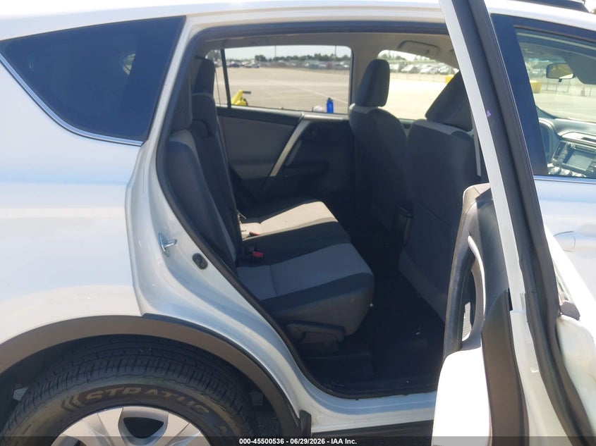 2015 Toyota Rav 4 VIN JTMBFREV6FJ033121 IAAI salvage auction — REAR END, Salvage Title, sold $4,550 on 2026-07-14 (photo 8)