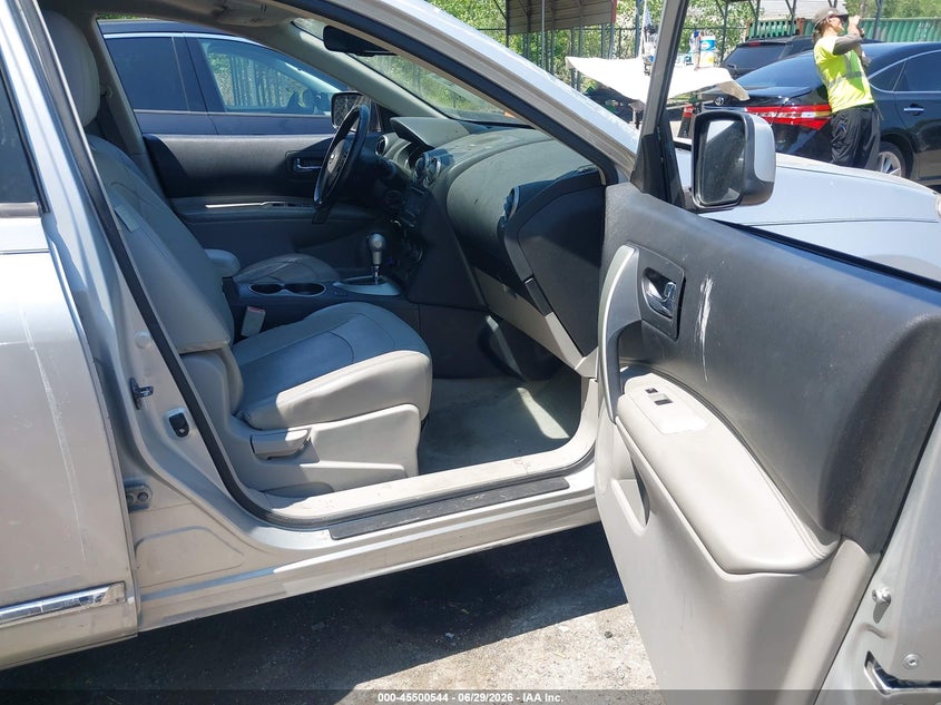 2011 Nissan Rogue VIN JN8AS5MV5BW281122 IAAI salvage auction — LEFT & RIGHT, Salvage - Greater Than 75% (Maryland), sold $125 on 2026-07-28 (photo 5)