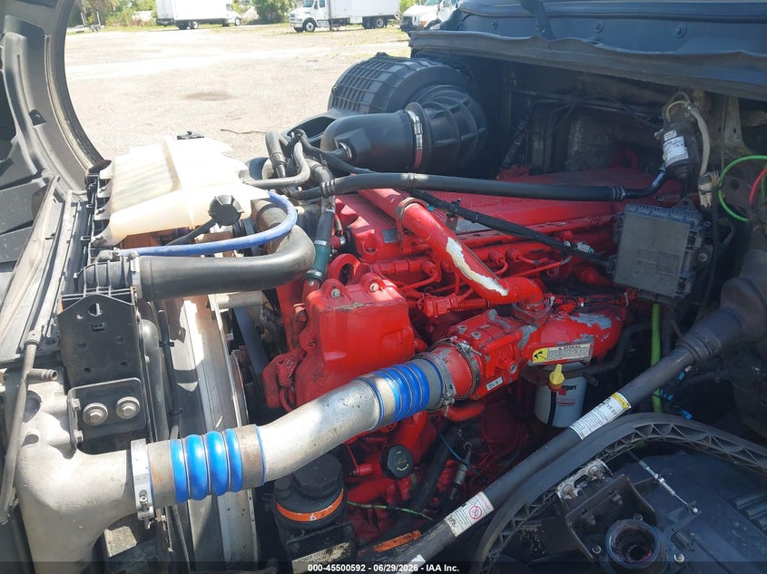 2015 Volvo VIN 4V4NC9TH7FN911106 IAAI salvage auction — NO DAMAGE, Clear (Florida), sold $3,700 on 2026-07-20 (photo 9)