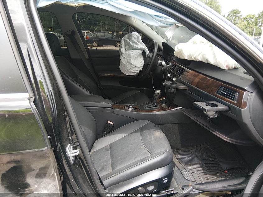 2011 BMW 3er VIN WBAPN7C51BA781914 IAAI salvage auction — RIGHT SIDE, Salvage (Tennessee), sold $1,850 on 2026-08-03 (photo 5)