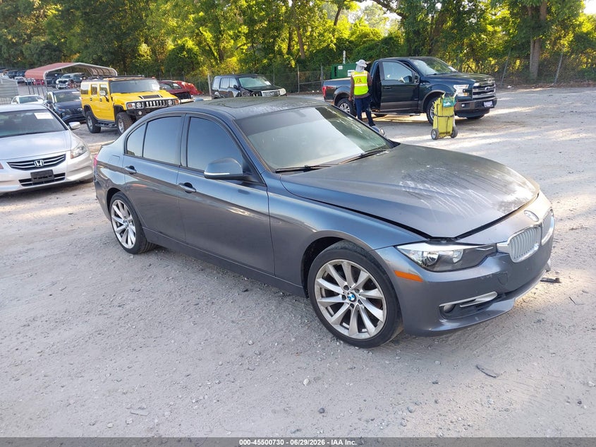 2012 BMW 3er VIN WBA3A5C55CF341293 IAAI salvage auction — NORMAL WEAR, Clear (Georgia), sold $275 on 2026-07-10 (photo 1)