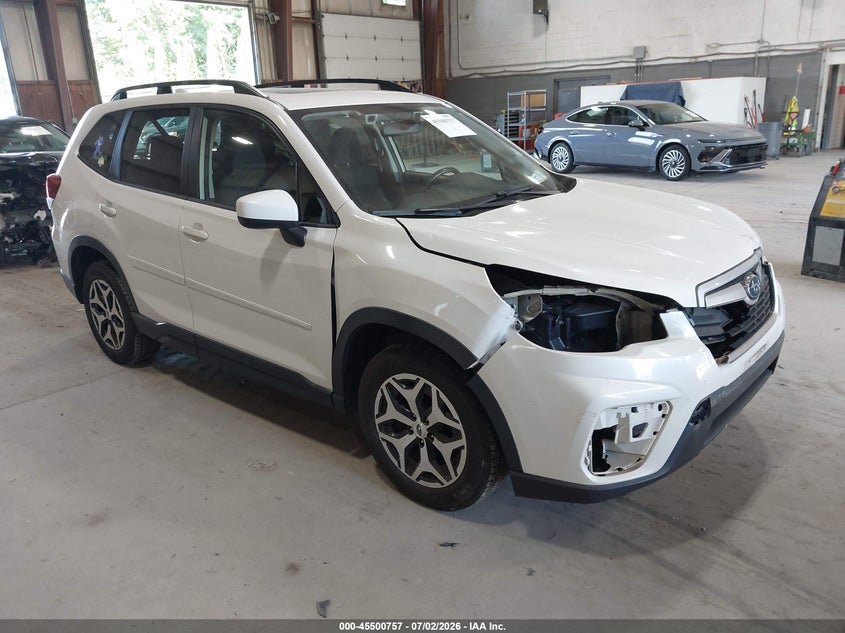 2020 Subaru Forester VIN JF2SKAGC4LH591482 IAAI salvage auction — FRONT END, Mv-907A (New York), sold $2,600 on 2026-07-15 (photo 1)