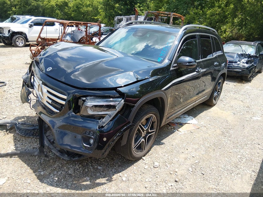 2026 Mercedes-benz Glb VIN W1N4M4GBXTW448082 IAAI salvage auction — RIGHT FRONT, Salvage Title, sold $8,050 on 2026-08-27 (photo 2)