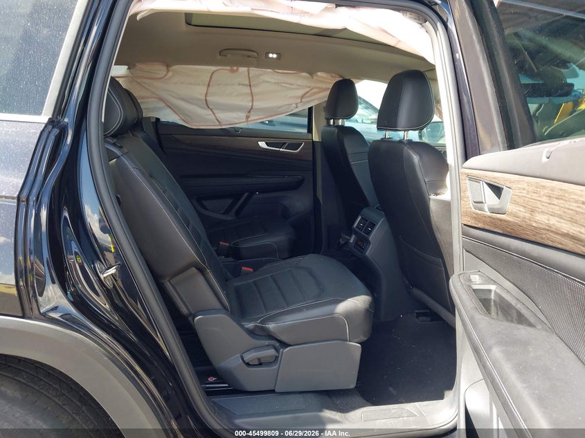 2024 Volkswagen Atlas VIN 1V2BR2CA2RC504929 IAAI salvage auction — REAR END, Rebuildable (Florida), sold $14,450 on 2026-07-30 (photo 8)