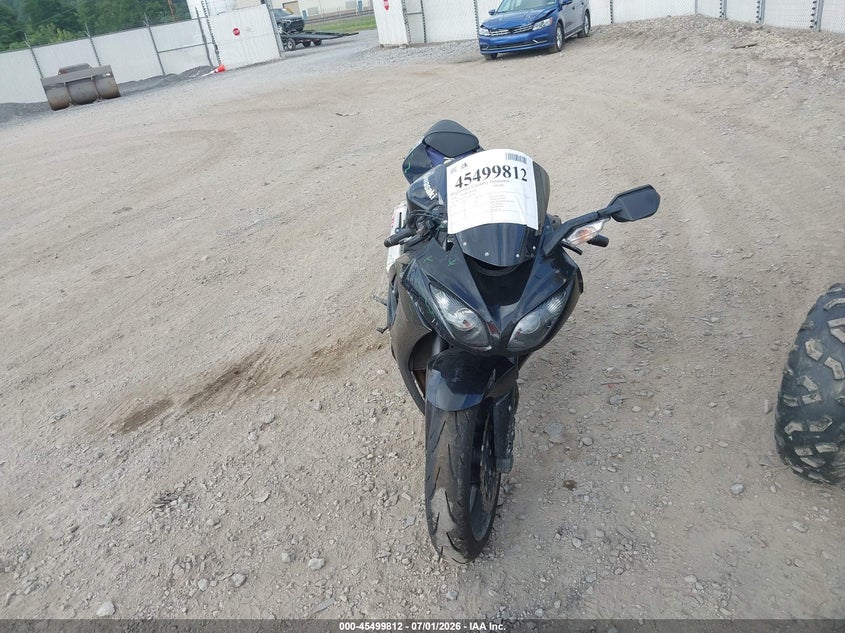 2010 Kawasaki Zx1000 VIN JKAZXCF12AA002004 IAAI salvage auction — FRONT END, Salvage (Pennsylvania), sold $1,300 on 2026-07-15 (photo 5)