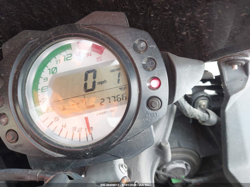 2010 Kawasaki Zx1000 VIN JKAZXCF12AA002004 IAAI salvage auction — FRONT END, Salvage (Pennsylvania), sold $1,300 on 2026-07-15 (photo 7)