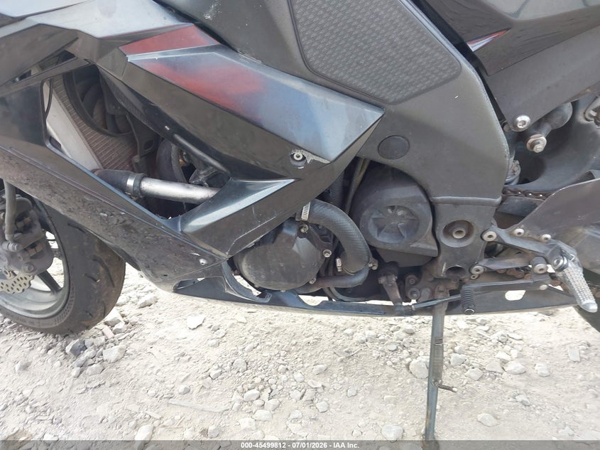 2010 Kawasaki Zx1000 VIN JKAZXCF12AA002004 IAAI salvage auction — FRONT END, Salvage (Pennsylvania), sold $1,300 on 2026-07-15 (photo 9)