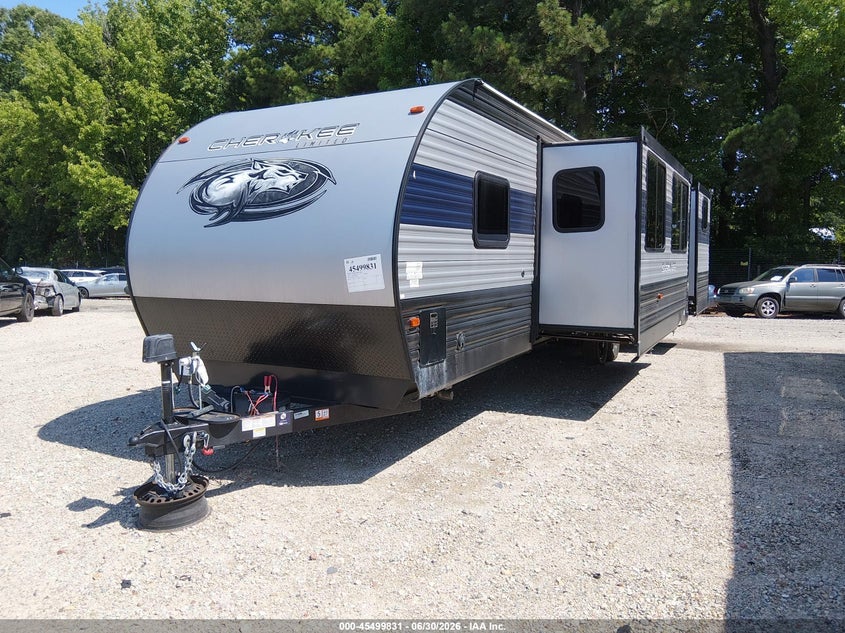 2022 Forest river Cherokee VIN 4X4TCKE2XNX154198 IAAI salvage auction — NORMAL WEAR, Clear (Virginia), sold $5,100 on 2026-07-09 (photo 2)