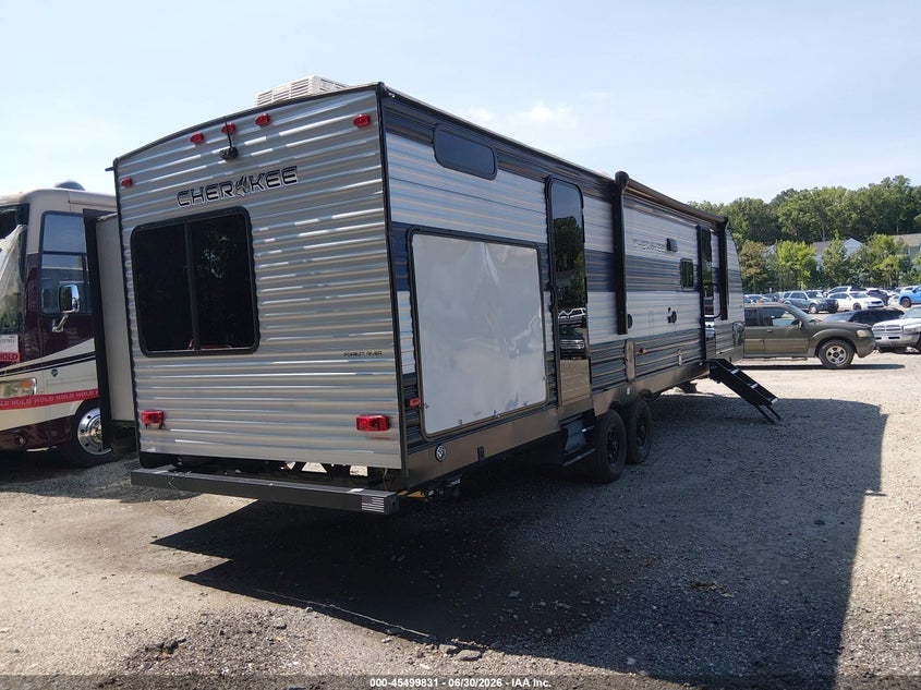 2022 Forest river Cherokee VIN 4X4TCKE2XNX154198 IAAI salvage auction — NORMAL WEAR, Clear (Virginia), sold $5,100 on 2026-07-09 (photo 4)