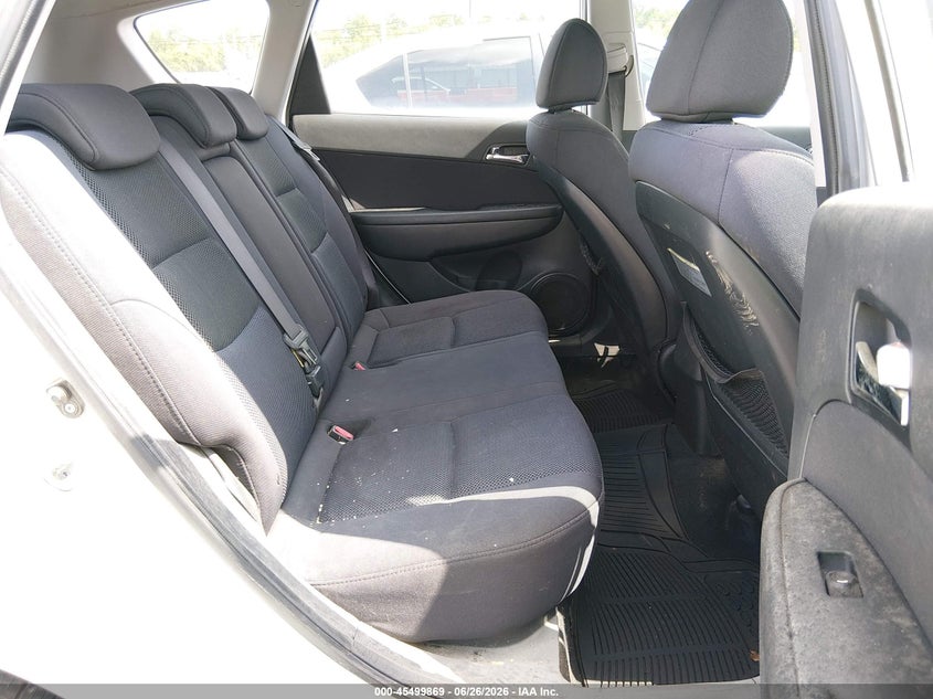 2010 Hyundai Elantra VIN KMHDC8AE7AU082753 IAAI salvage auction — NORMAL WEAR, Permit To Sell (Louisiana), sold $350 on 2026-07-29 (photo 8)