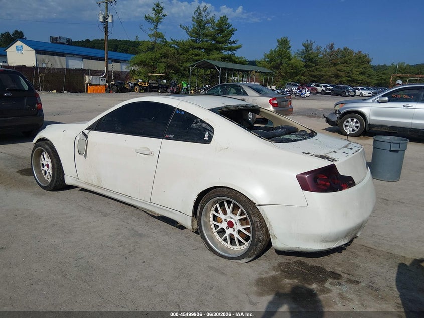 2004 Infiniti G35 VIN JNKCV54E54M811002 IAAI salvage auction — FRONT & REAR, Salvage (Pennsylvania), sold $425 on 2026-07-12 (photo 3)